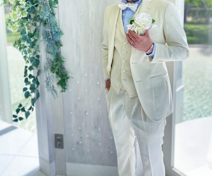 結婚式用のタキシード・ブライダル白スーツ