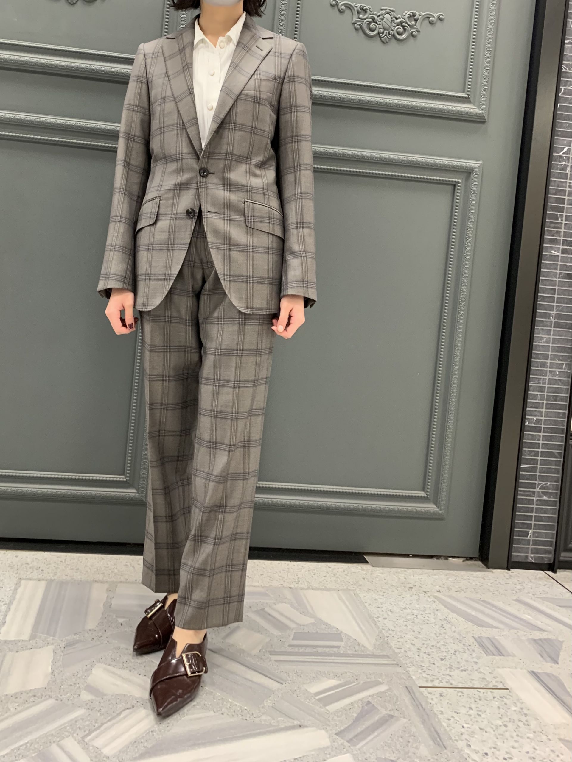 かっこかわいいチェックのスーツが仕上がりました 丸の内本店 オーダースーツ専門店 Globalstyle