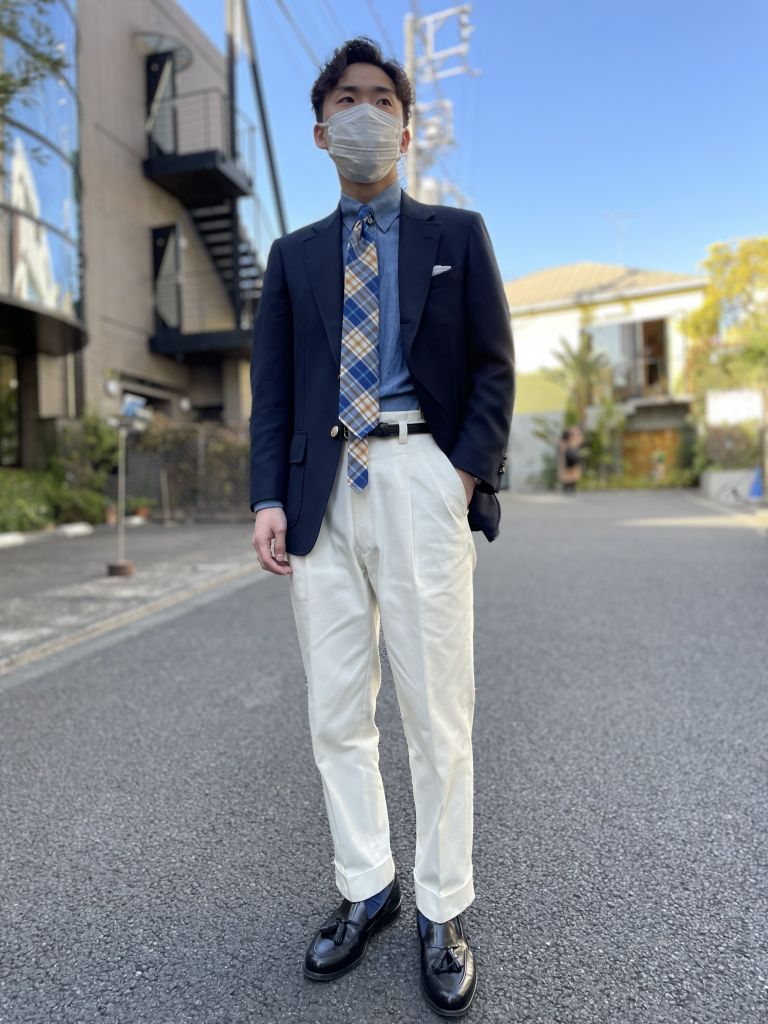 白パンと紺ブレで春気分【表参道店】｜オーダースーツならGlobal Style