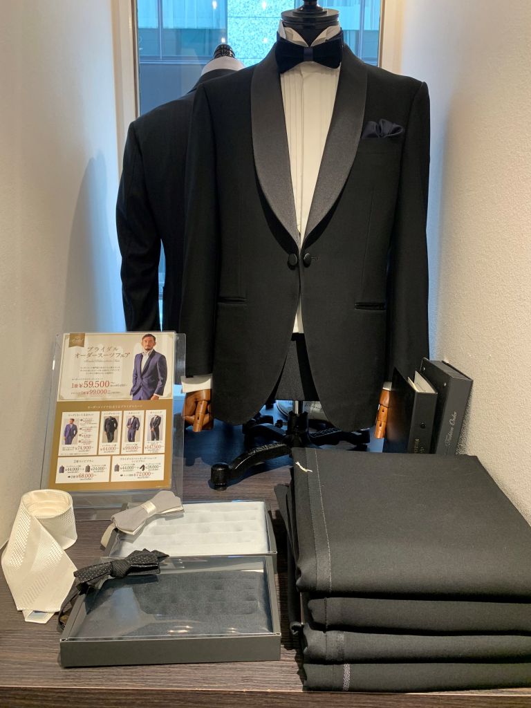 グローバルスタイル 捲っ オーダースーツ タキシード 結婚式 蝶ネクタイ