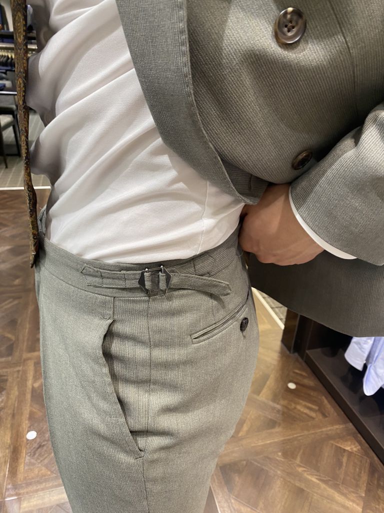 ベルトレススラックス【神戸三宮店】｜オーダースーツならGlobal Style