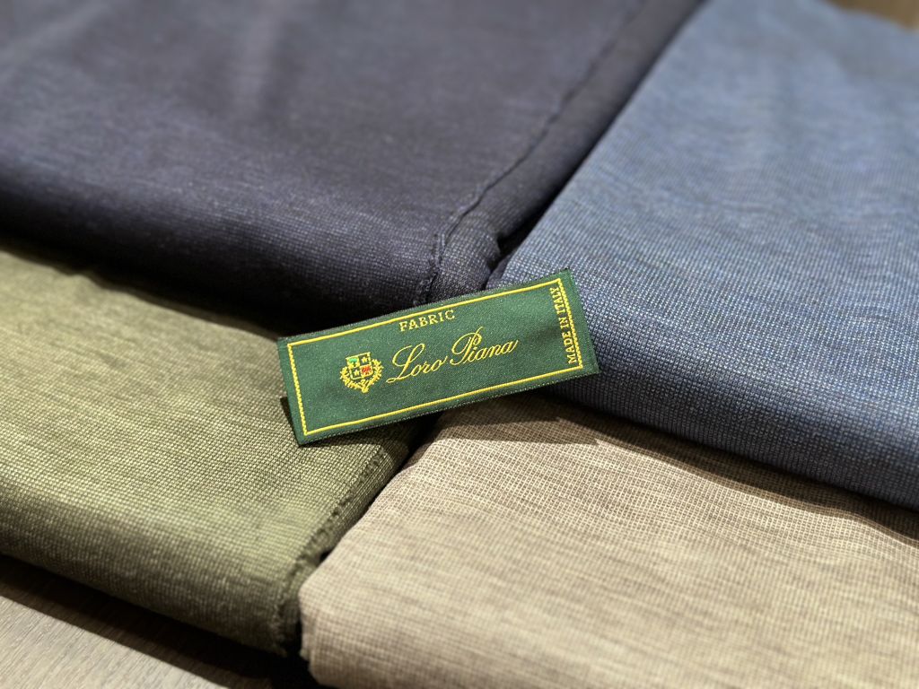正規品 緑タグ Loro Piana リネン100% テーラードジャケット 水色 正規品 緑タグ Loro Piana リネン100% テーラードジャケット 水色