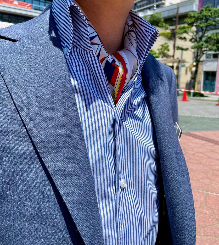 BLUGRYのスーツが届きました！ネッカチーフでお洒落に！【静岡呉服町店