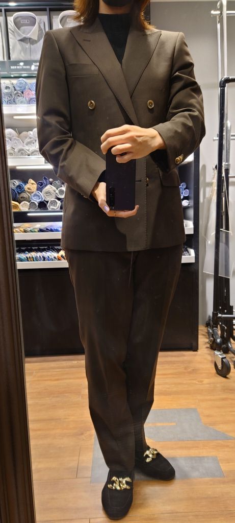 ブラウンスーツできました♬【新宿南口店】｜オーダースーツならGlobal