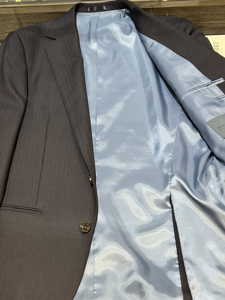 夏用スーツの選び方！！！【premium表参道】｜オーダースーツなら