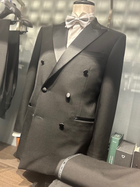 タキシードも￥64,900でオーダー頂けます。【京都・四条烏丸