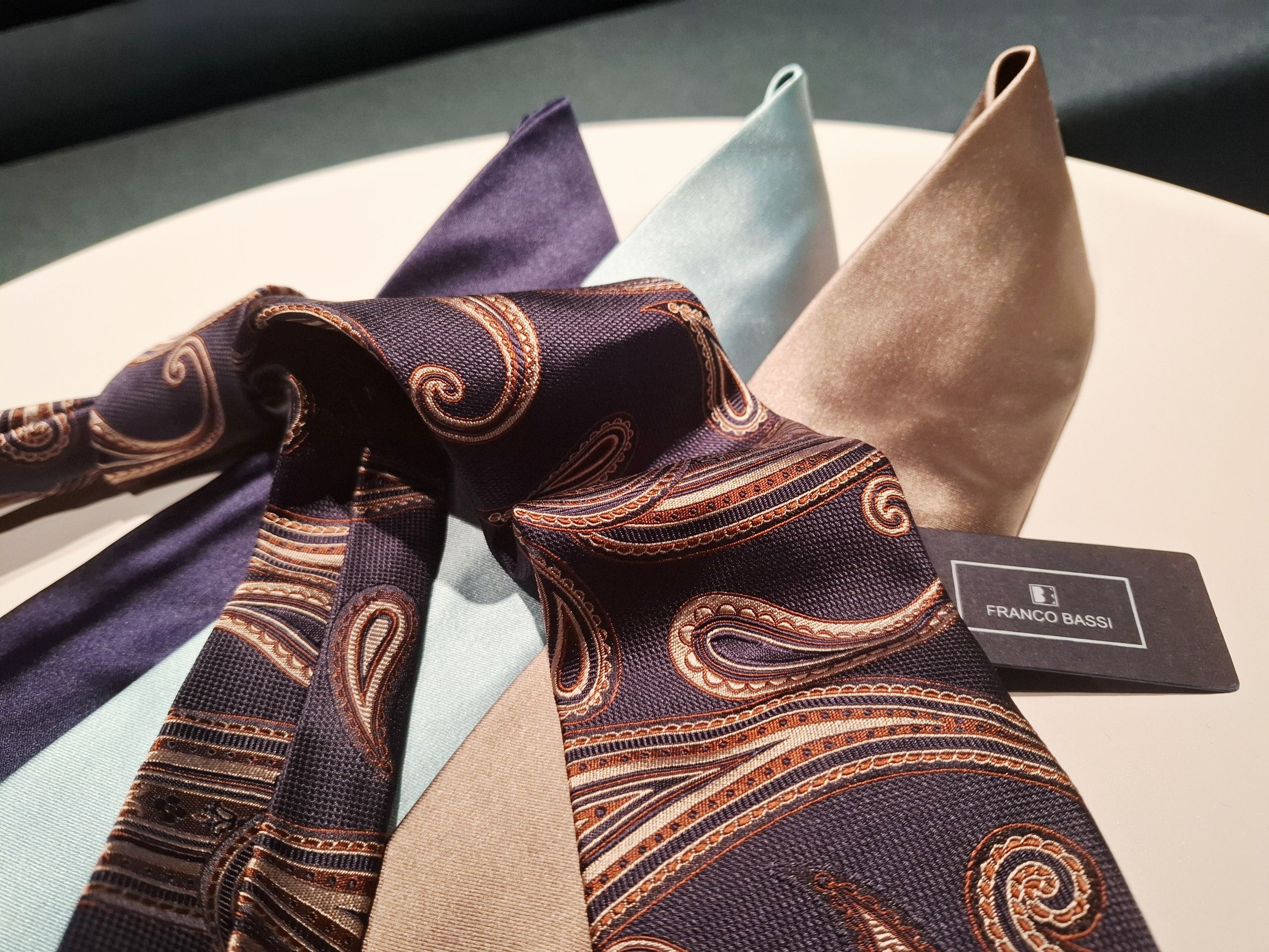 フランコバッシ ワンポイント ネクタイ 王冠刺繍 楽天市場】フランコバッシ franco bassi ネクタイ プリント 小