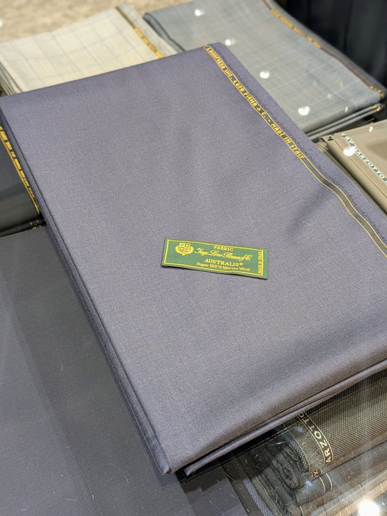 はじめての方にもわかる！ロロ・ピアーナ「Australis」と「365」の違い