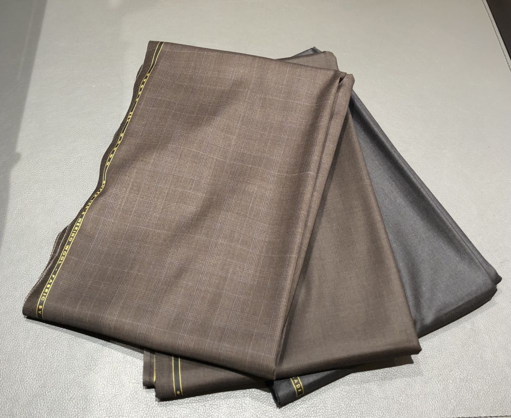 オーダー生地　き　新生地入荷しました。 新作生地入荷♪｜オーダースーツならGlobal Style（グローバルスタイル）