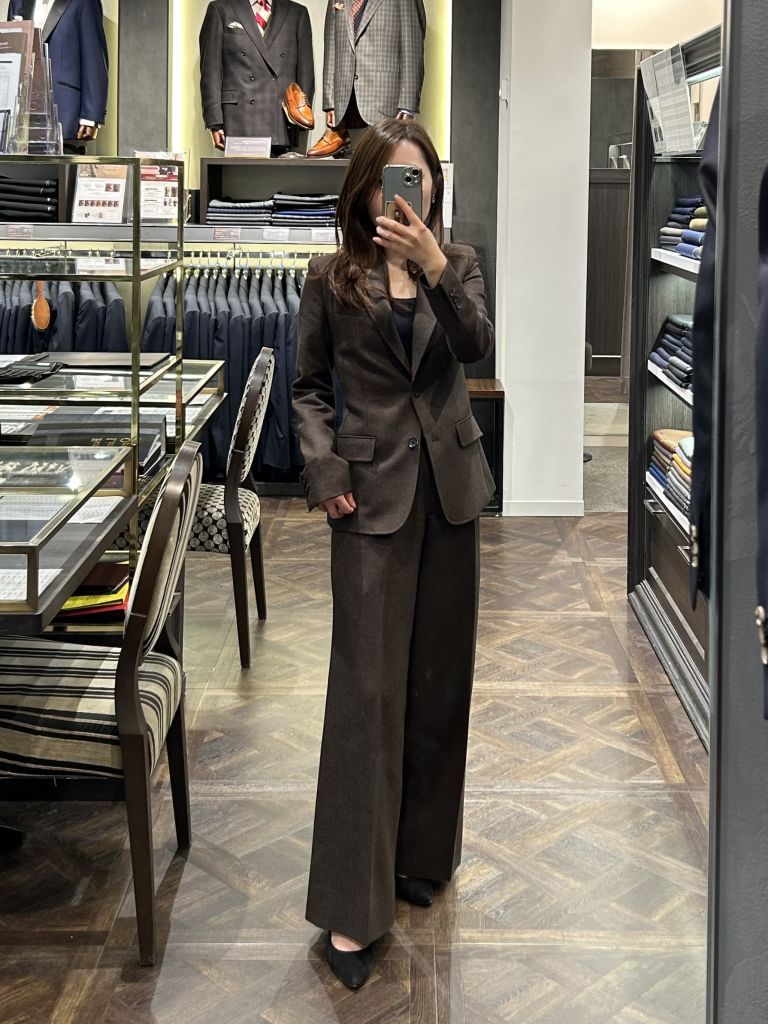 ブラウンのワイドパンツスーツできました【Premium Marunouchi本店